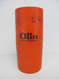 lot 21 image: Vintage Olin Marine Signal Flare Kit