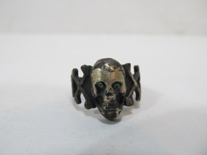 lot 63 image: Old Vintage Skeleton Ring