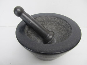 lot 82 image: Old Vintage Black Marble Mortar & Pestle 