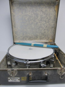 lot 30 image: Percussion Plus Snare Drum in Vintage Slingerland Case wSticks