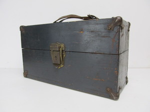 lot 35 image: Antique Wooden Portable Tool Box wLeather Handle