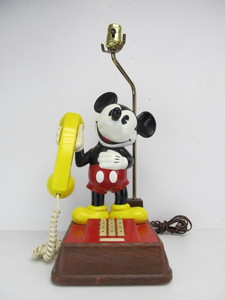 lot 39 image: Vintage Disney MICKEY MOUSE Telephone Table Lamp