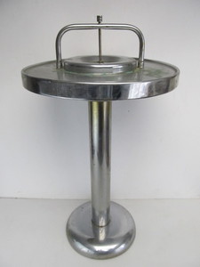 lot 41 image: Vintage SMO-KING Deco Chrome Smoking Stand wAsh Receiver