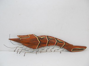 lot 154 image: Large Carved Painted Wood CRAWFISH Kitchen Utensil Rack