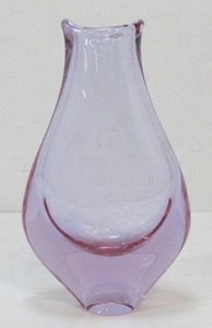 lot 163 image: Quality Vintage Heavy Art Glass Etched Crystal Case