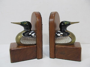 lot 173 image: Handcrafted Minnesota State Bird Loon Wood Bookends