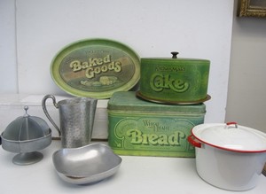 lot 99 image: Group of Vintage Kitchen Items - Tins Enamelware Pot etc
