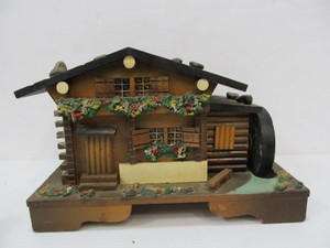 lot 186 image: 4 Vintage Swiss etc Music Boxes