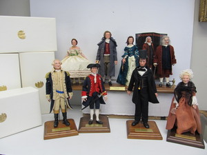 lot 130 image: Group of Historical LIVING IMAGE Dolls - The Great Americans