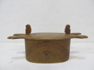 lot 251 image: Small Antique Swedish Tine Box
