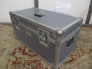 lot 196 image: SHARP Model XV-100 Projector wNice Star Equipment Case