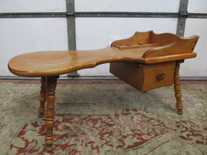lot 229 image: Vintage 1960s Solid Maple Cobblers Bench by Sprague & Carleton