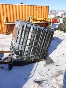 275 Gallon Plastic  Metal Tote