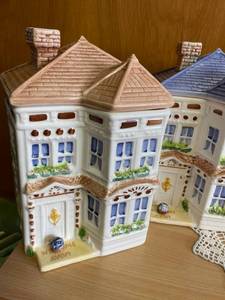 Avon Townhouse Cansiter Set