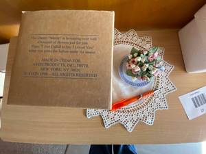 Avon Flower of the Month(2)
