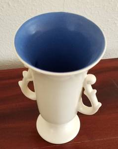 lot 81 image: Red Wing Rumrill Vase Pattern 639