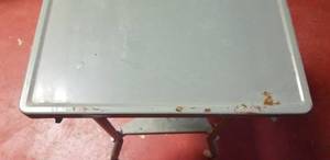 lot 49 image: Vintage Metal Rolling Typewriter Cart