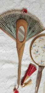 lot 115 image: Vanity Set with Vintage Fans