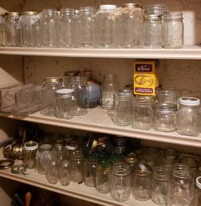 lot 157 image: Large Pickling and Preserve Lot