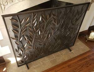 lot 51 image: Floral Fireplace Screen