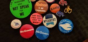lot 100 image: Vintage 60s and 70s  Political Button Pinback Collection, Lot of 18