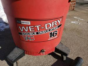 lot 173 image: Craftsman Shop-vac