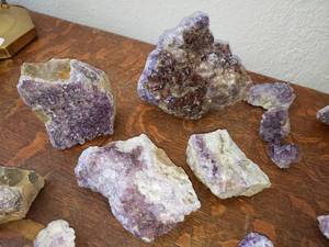 lot 98 image: Amethyst Rock Collection