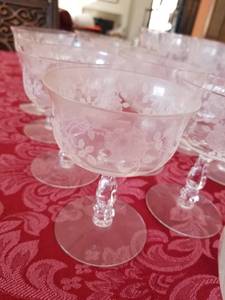 lot 154 image: Lovely Vintage Etched Crystal Stemware