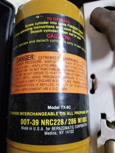lot 170 image: Bernzomatic Propane Torch Set Model TX-9C