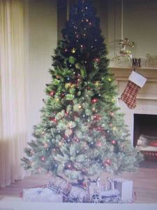 lot 9 image: 6.5 ft, Pre-Lit Traditional Tree wi...
