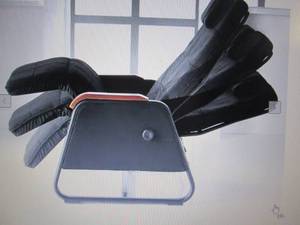 lot 18 image: Zero Gravity Chair open box Retail ...