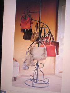 lot 83 image: Purse Caddy open box Retail $79.99 ...