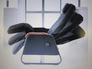 lot 89 image: Zero Gravity Chair open box Retail ...
