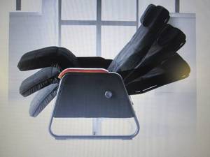 lot 88 image: Zero Gravity Chair open box Retail ...