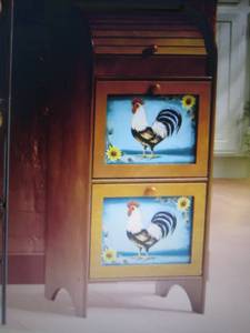 lot 112 image: Red Rooster Veggie Bin open box Ret...