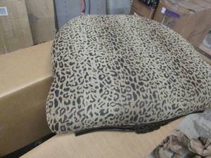 lot 114 image: Leopard Print chair open box, sl da...