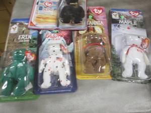 lot 126 image: 5 Small Ty Collectable Bears...