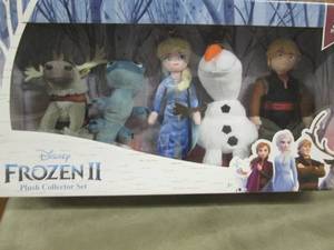 lot 134 image: Frozen II Plush Collector Set Retai...