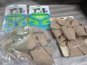lot 174 image: 2 Burlap Bows, 2 Mighty Handles...