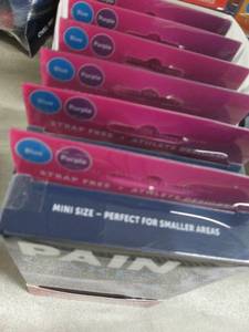 lot 181 image: 6 ea Pain Cakes Mini Cold Packs Ret...