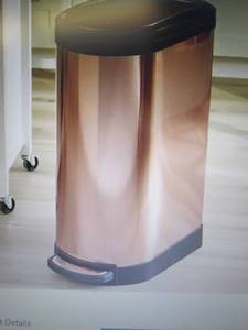 lot 227 image: 10.5-Gallon Fingerprint-Proof Trash...