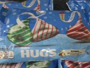 lot 247 image: 5 - 11 oz Bags Hersheys Hugs...