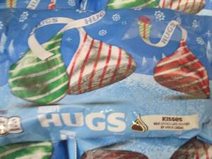 lot 256 image: 5 - 11 oz Bags Hersheys Hugs...