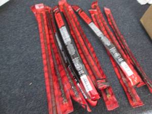 lot 274 image: 12 - Jack Links Wild Sticks...