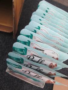 lot 293 image: Box of 16 Purina Bella Savory Soups...