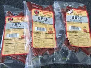 lot 344 image: 3- 7 oz Wisconsins Best Beef Sausa...