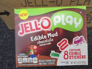 lot 374 image: Case of 24 - 5.9 oz Boxes Jello-Pla...
