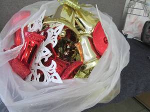 lot 375 image: Large Bag of Bell & Snowflake Decor...