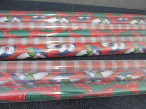lot 382 image: 3 - 3pk of Premium Christmas Wrappi...