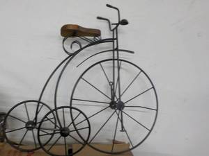 Bicycle Dcor 22 x20...